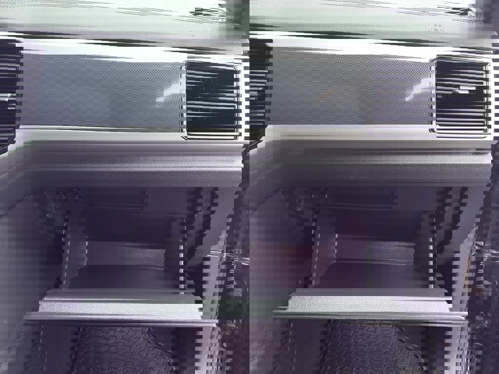 Used 2022 Volkswagen Atlas Cross Sport SEL image 35