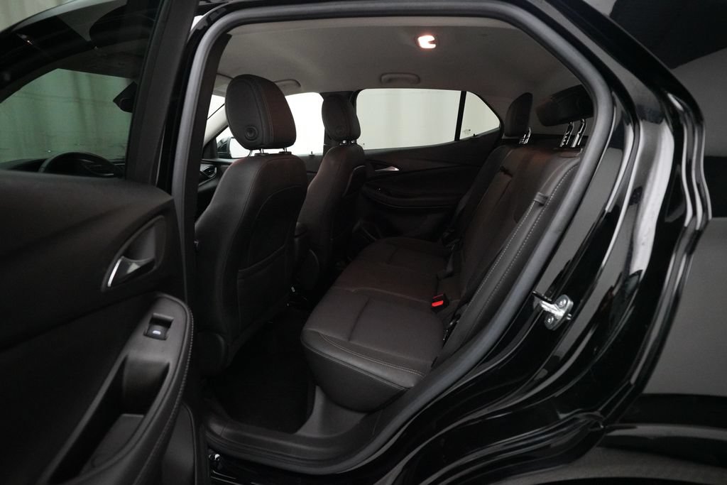 Used 2022 Buick Encore GX Select w/ Sport Touring Package AWD/4WD image 16