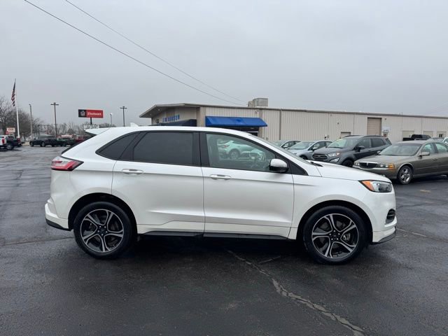 Used 2019 Ford Edge ST w/ Convenience Package image 4