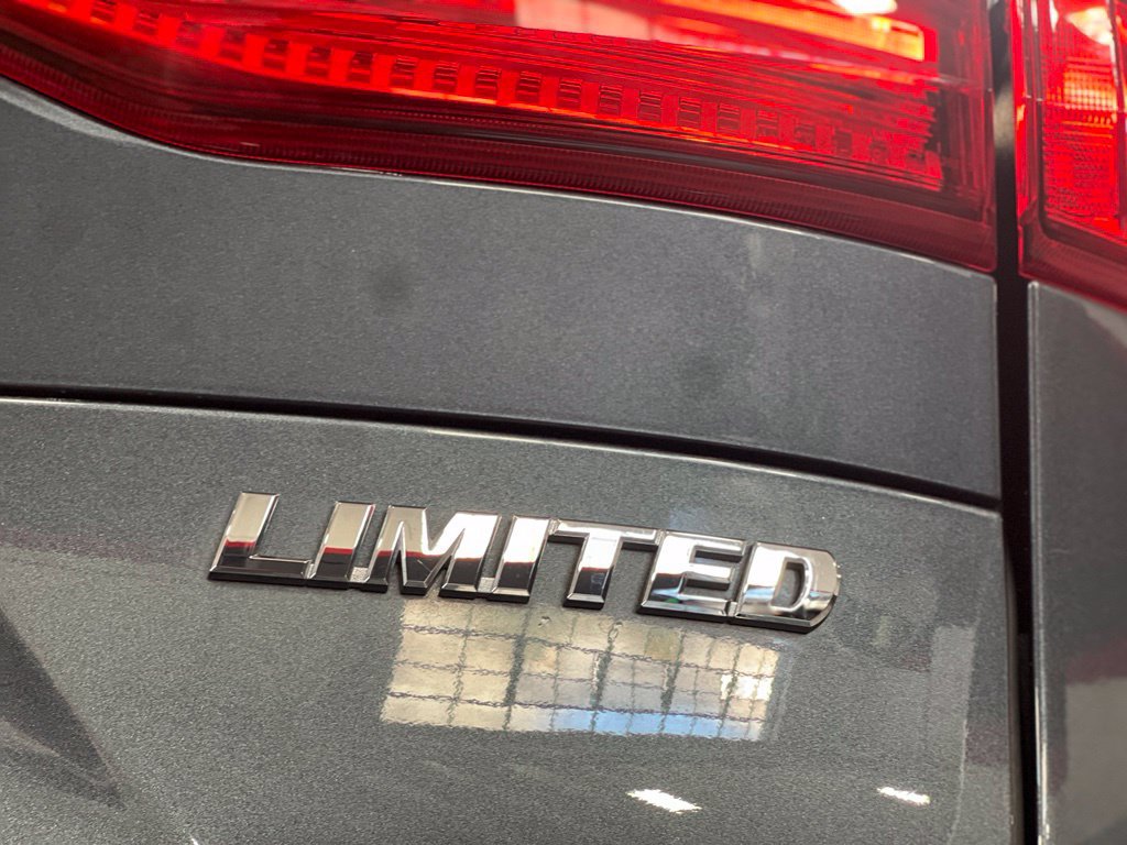 Certified 2024 Toyota Venza Limited AWD/4WD image 10