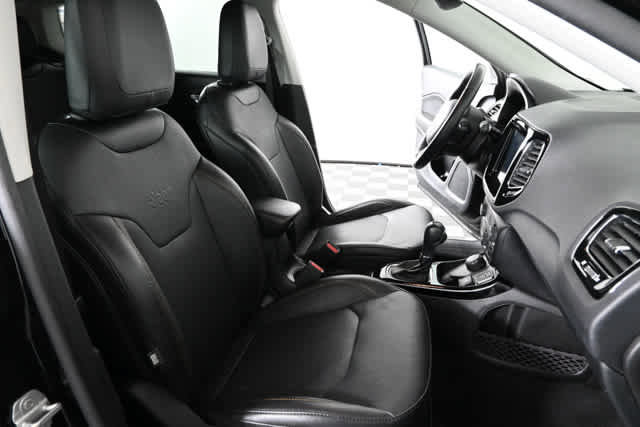 Used 2021 Jeep Compass Limited AWD/4WD image 13