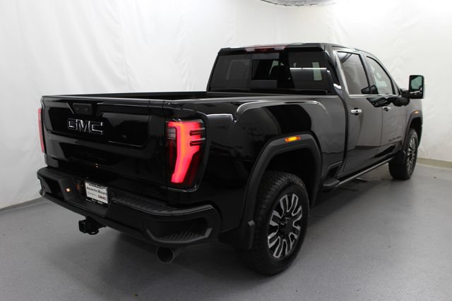 New 2026 GMC Sierra 2500 Denali Ultimate w/ LPO, Black Badging Package AWD/4WD image 12