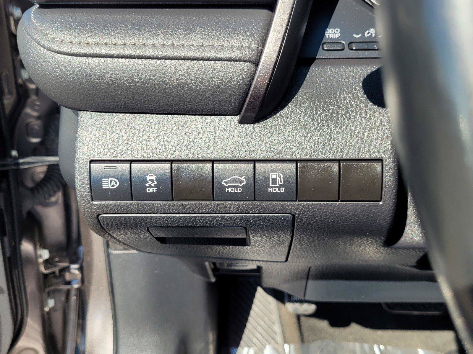 Used 2023 Toyota Camry SE FWD image 29