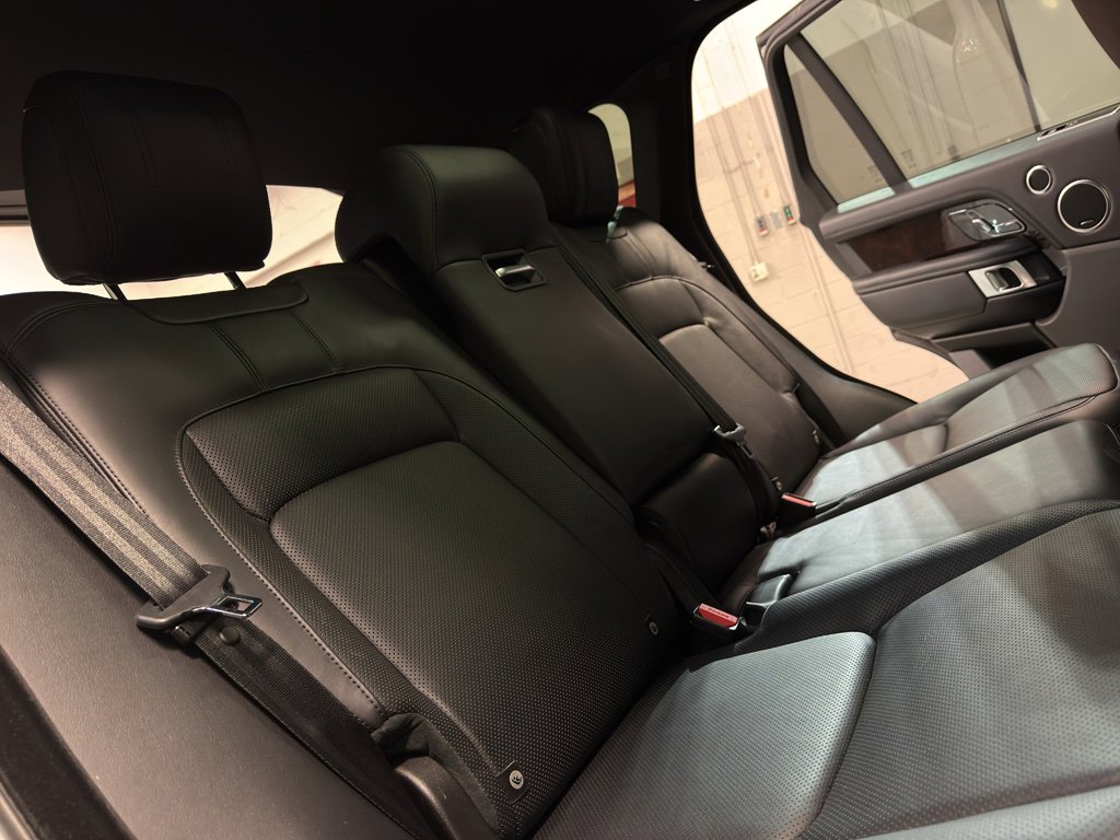 Used 2020 Land Rover Range Rover HSE image 27