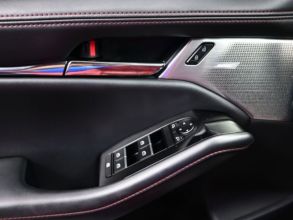 Used 2023 MAZDA MAZDA3 s image 17