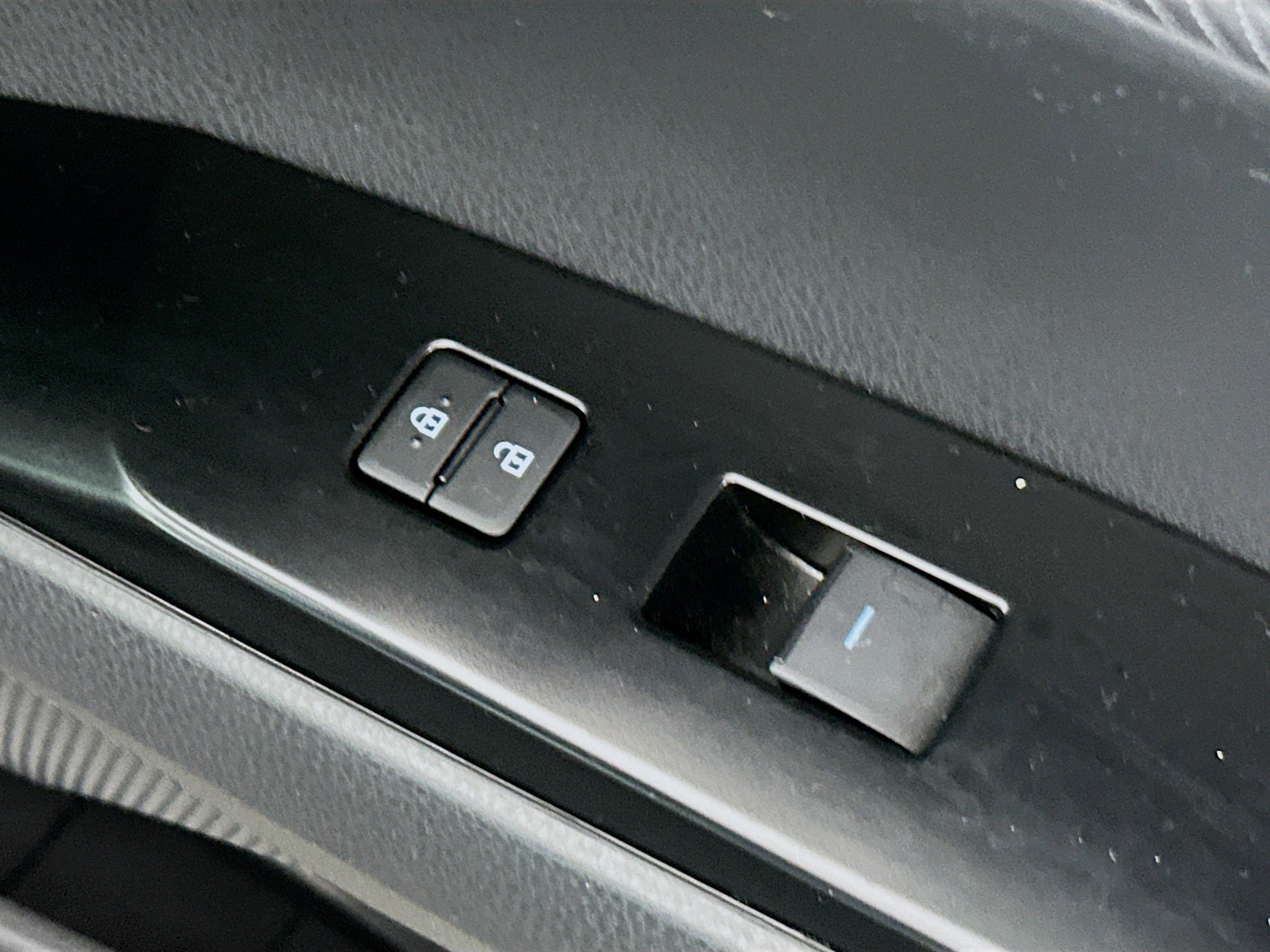 Used 2025 Toyota Camry SE w/ Multimedia Upgrade Package FWD image 28
