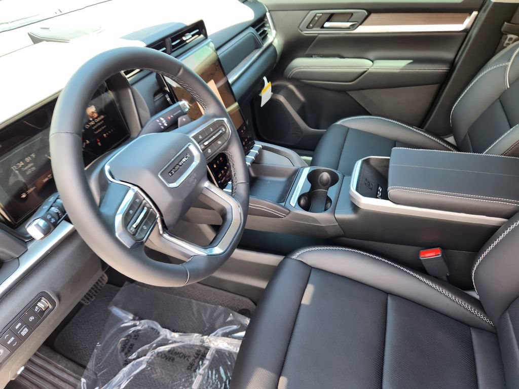 New 2027 GMC Terrain Denali w/ LPO, Black Badging Package AWD/4WD image 8
