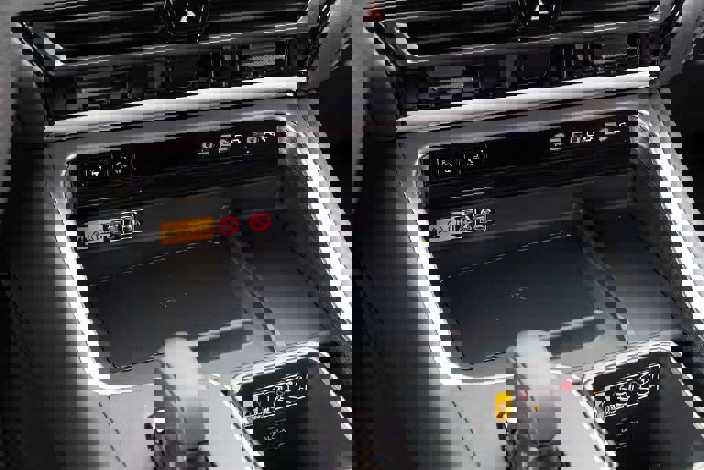 New 2026 Lexus TX 500h AWD image 23