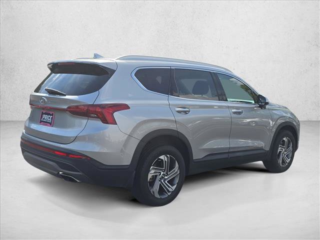 Used 2023 Hyundai Santa Fe SEL w/ Winter Weather Package FWD image 5
