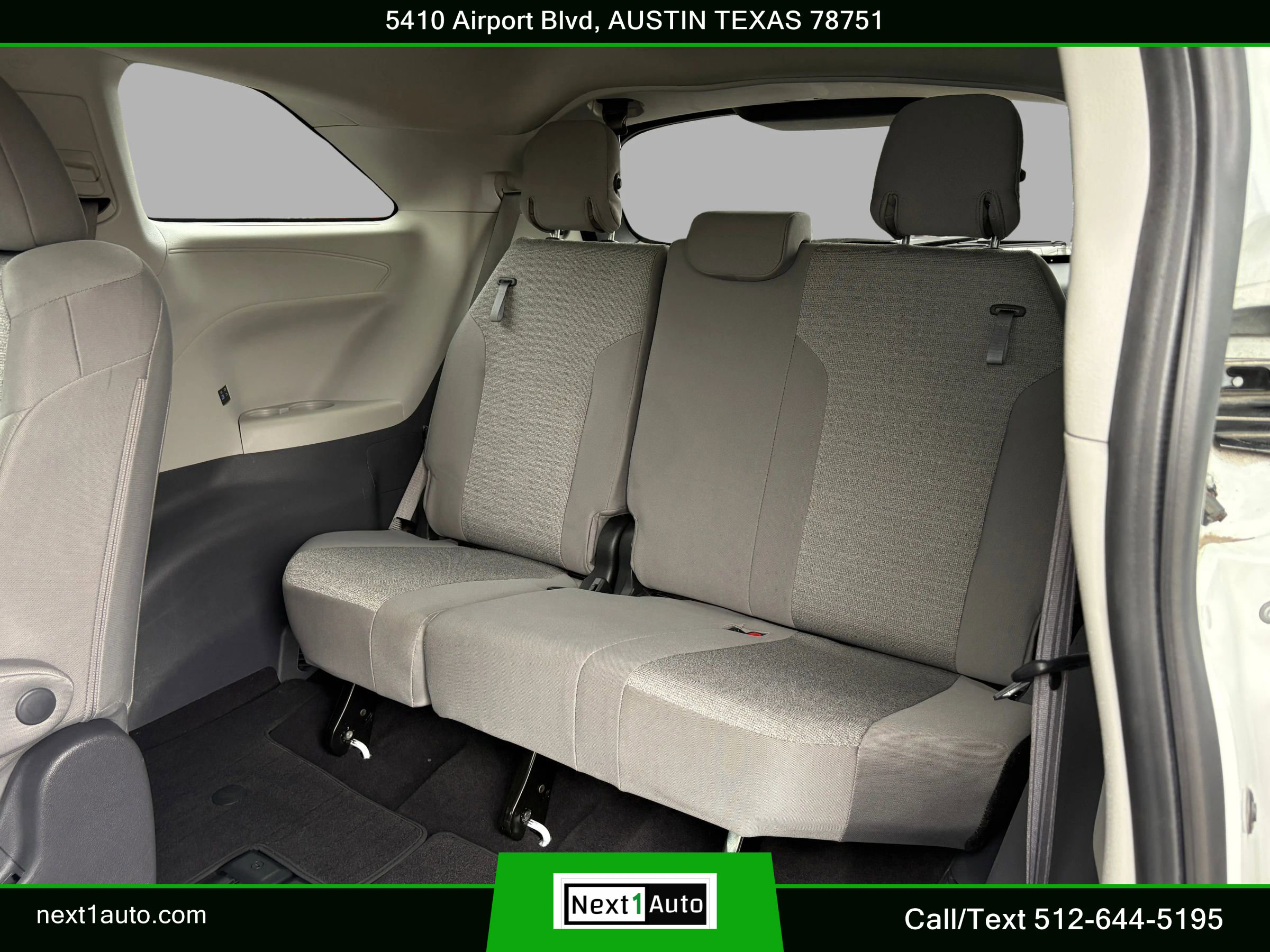 Used 2021 Toyota Sienna LE image 31