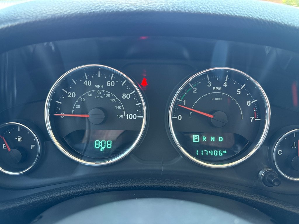 Used 2018 Jeep Wrangler Unlimited Sahara AWD/4WD image 21