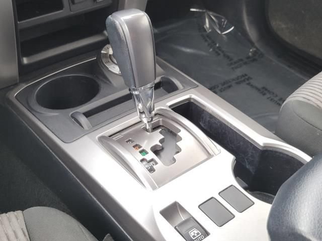 Used 2020 Toyota 4Runner SR5 AWD/4WD image 25