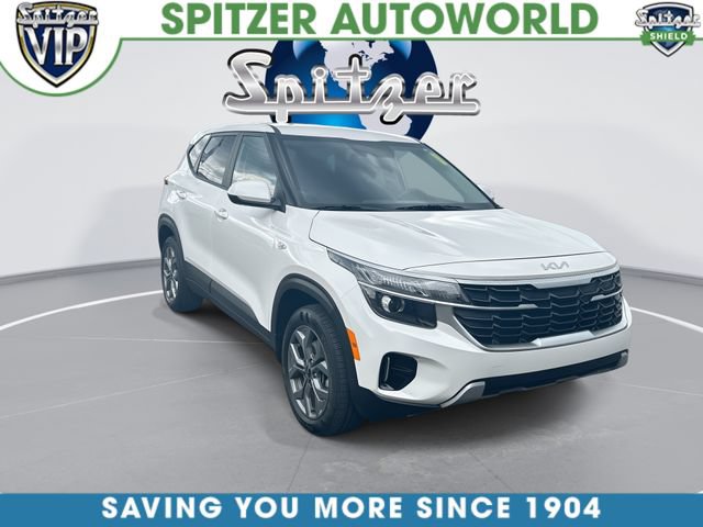 Used 2024 Kia Seltos LX AWD/4WD image 2