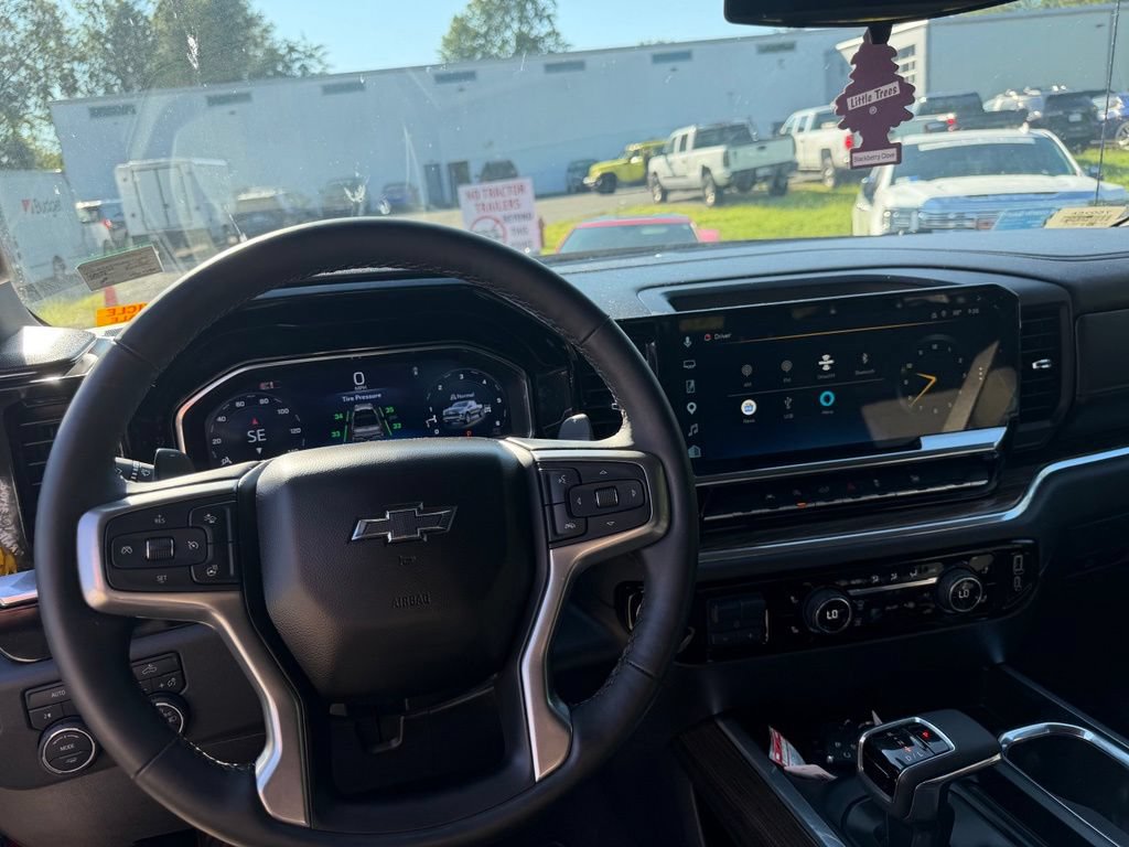 Used 2025 Chevrolet Silverado 1500 RST w/ All Star Edition Plus AWD/4WD image 18