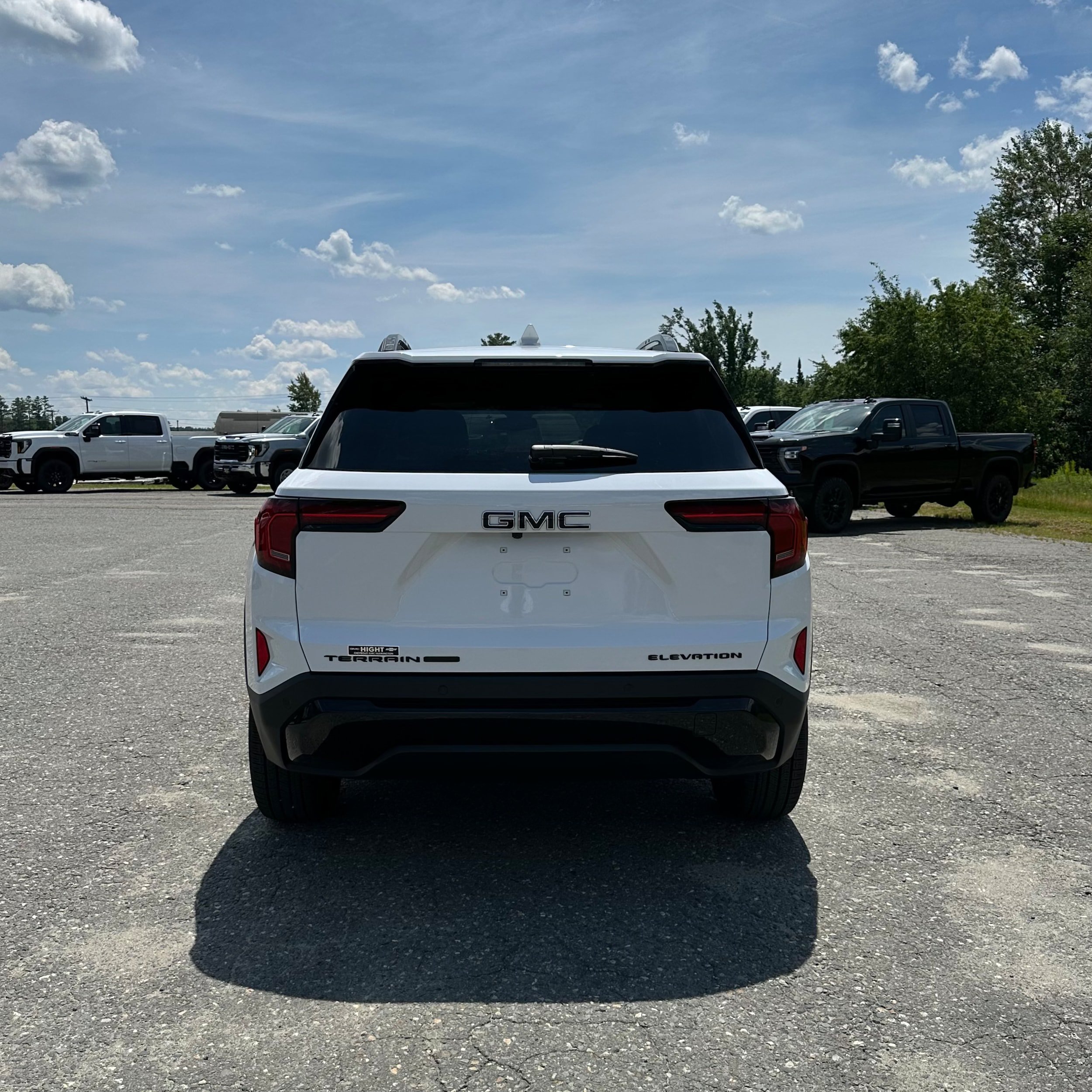New 2027 GMC Terrain Elevation w/ Elevation Premium Package AWD/4WD image 4