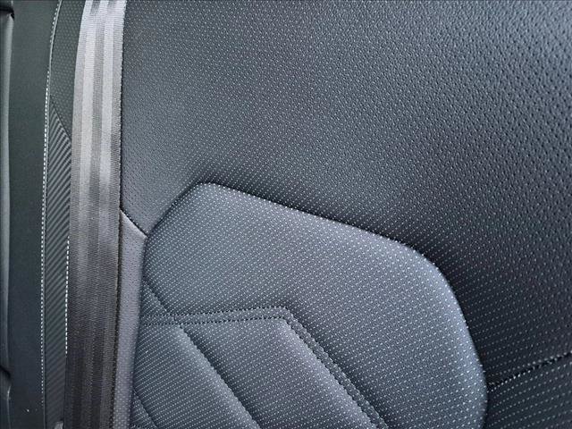 Used 2025 Volkswagen Atlas Cross Sport SE FWD image 13