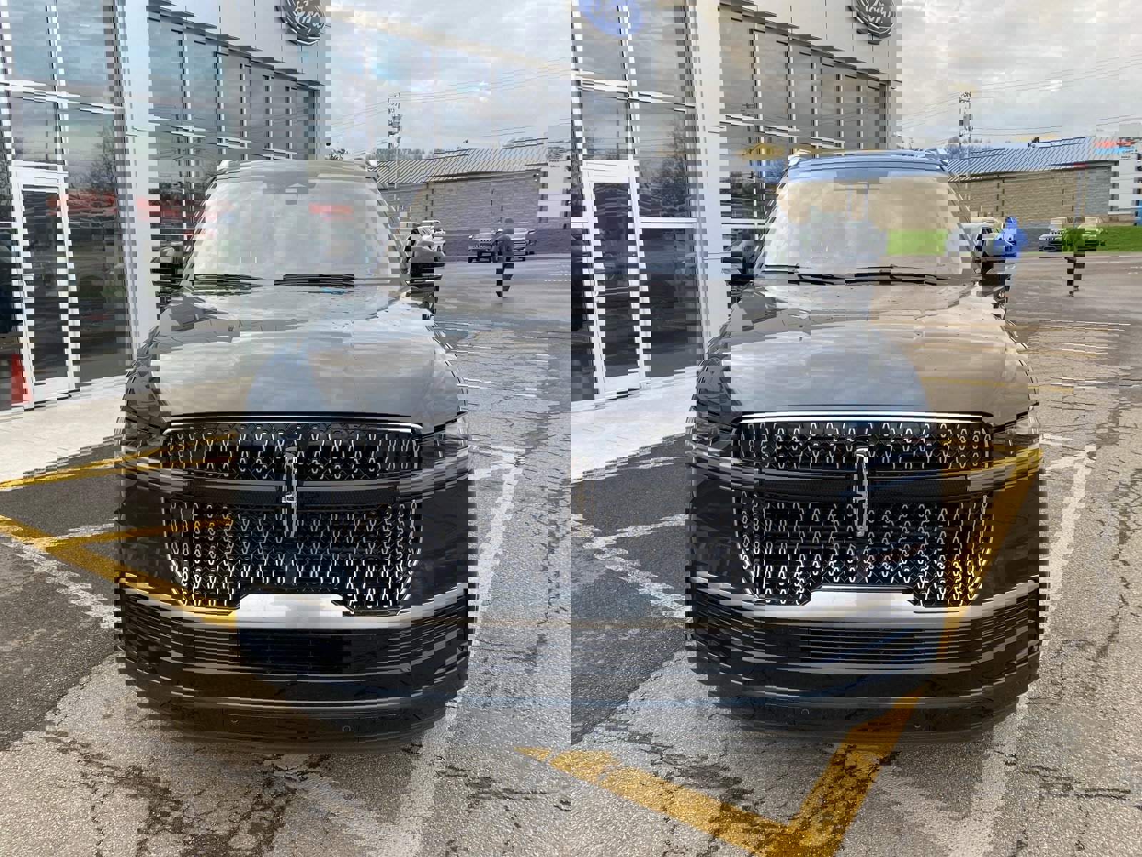 Used 2025 Lincoln Navigator Reserve AWD/4WD image 8