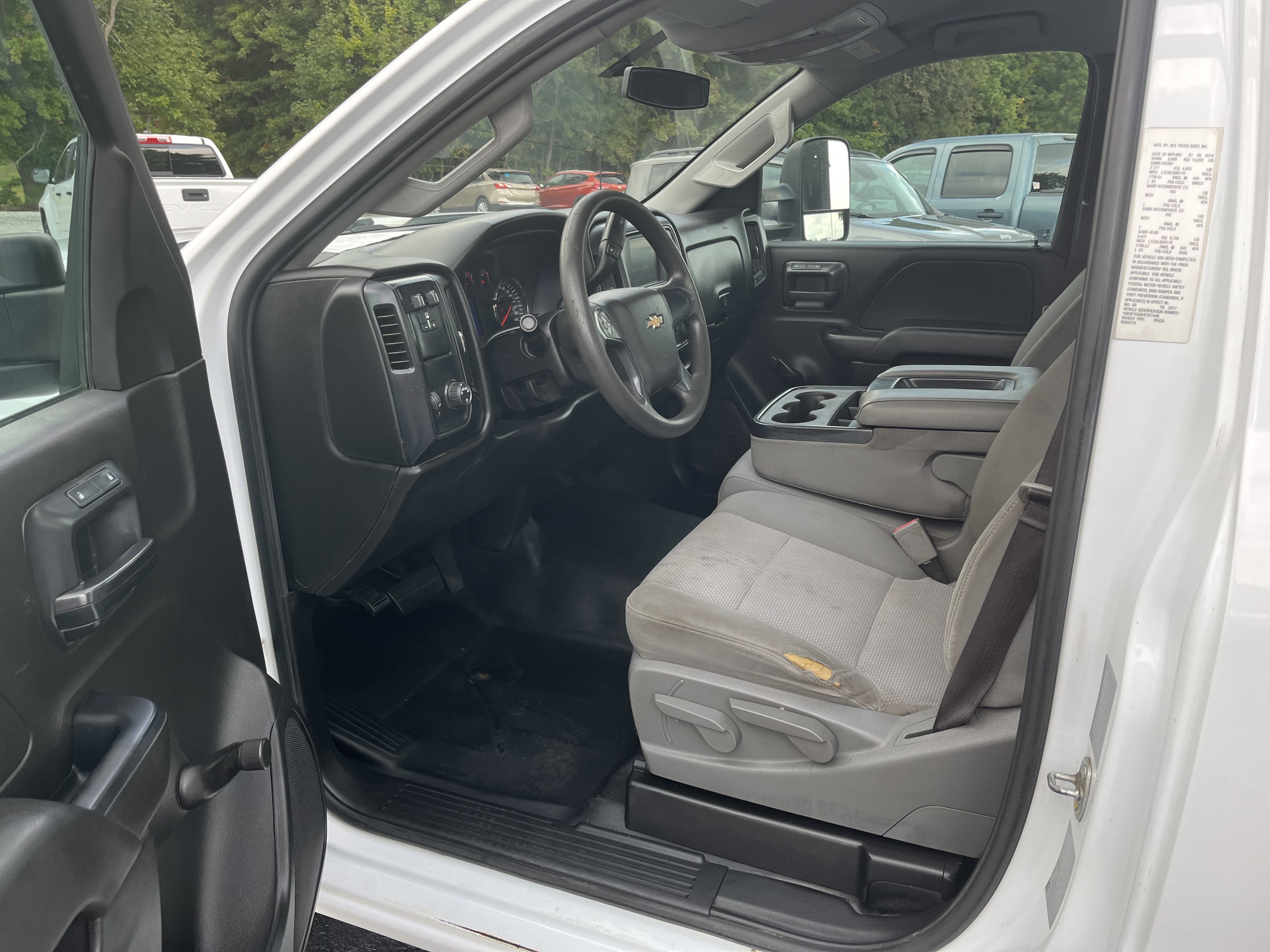 Used 2017 Chevrolet Silverado 3500 W/T image 13