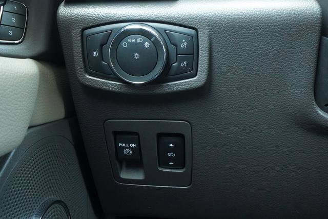 Used 2020 Ford Expedition Limited w/ Equipment Group 302A AWD/4WD image 18