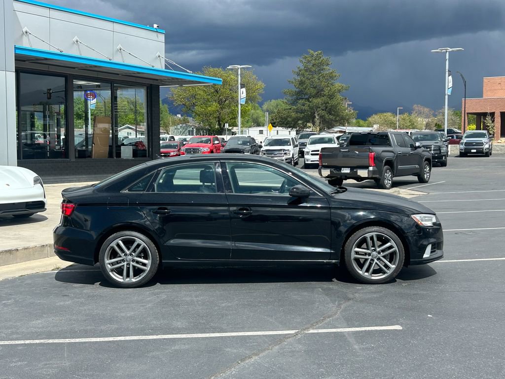 Used 2018 Audi A3 2.0T Premium FWD image 2