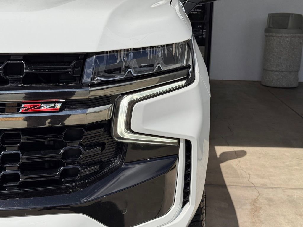 Used 2022 Chevrolet Tahoe Z71 w/ Luxury Package AWD/4WD image 8