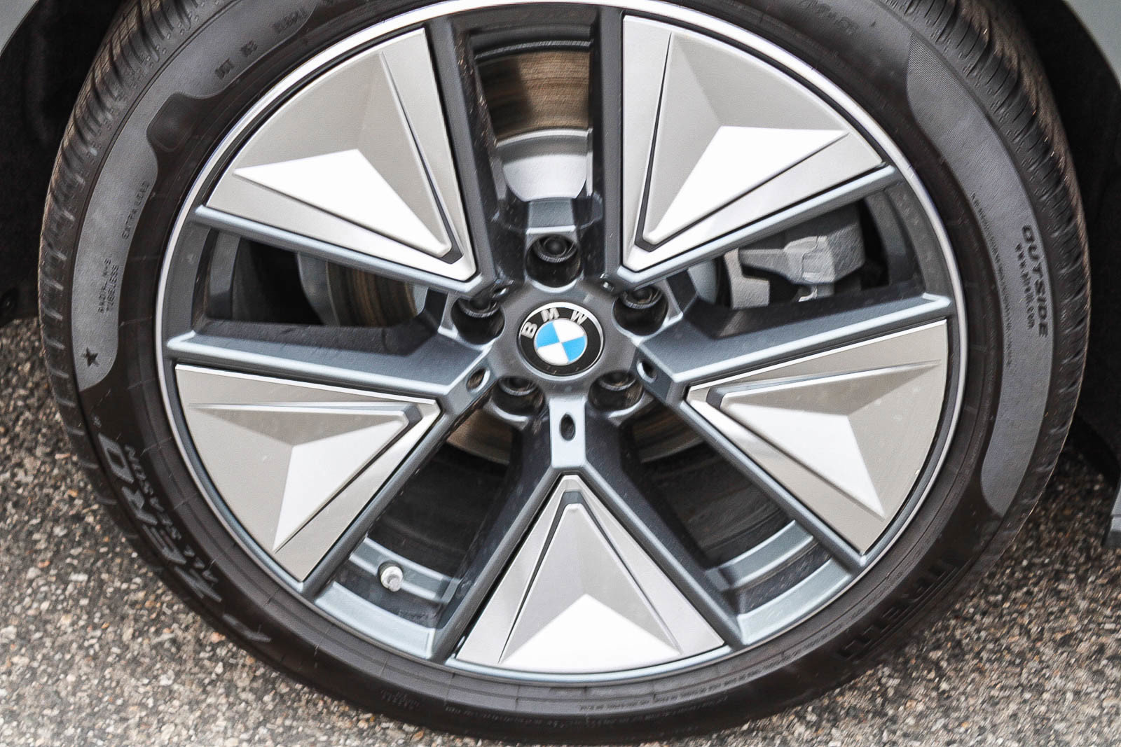 New 2026 BMW i4 xDrive40i w/ Premium Package AWD/4WD image 11