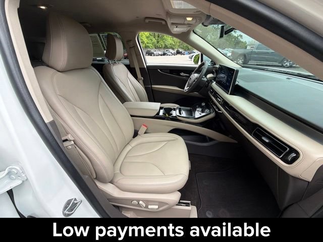 Certified 2022 Lincoln Nautilus AWD w/ Premium Package image 14