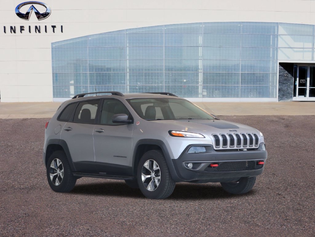 Used 2018 Jeep Cherokee Trailhawk AWD/4WD image 55