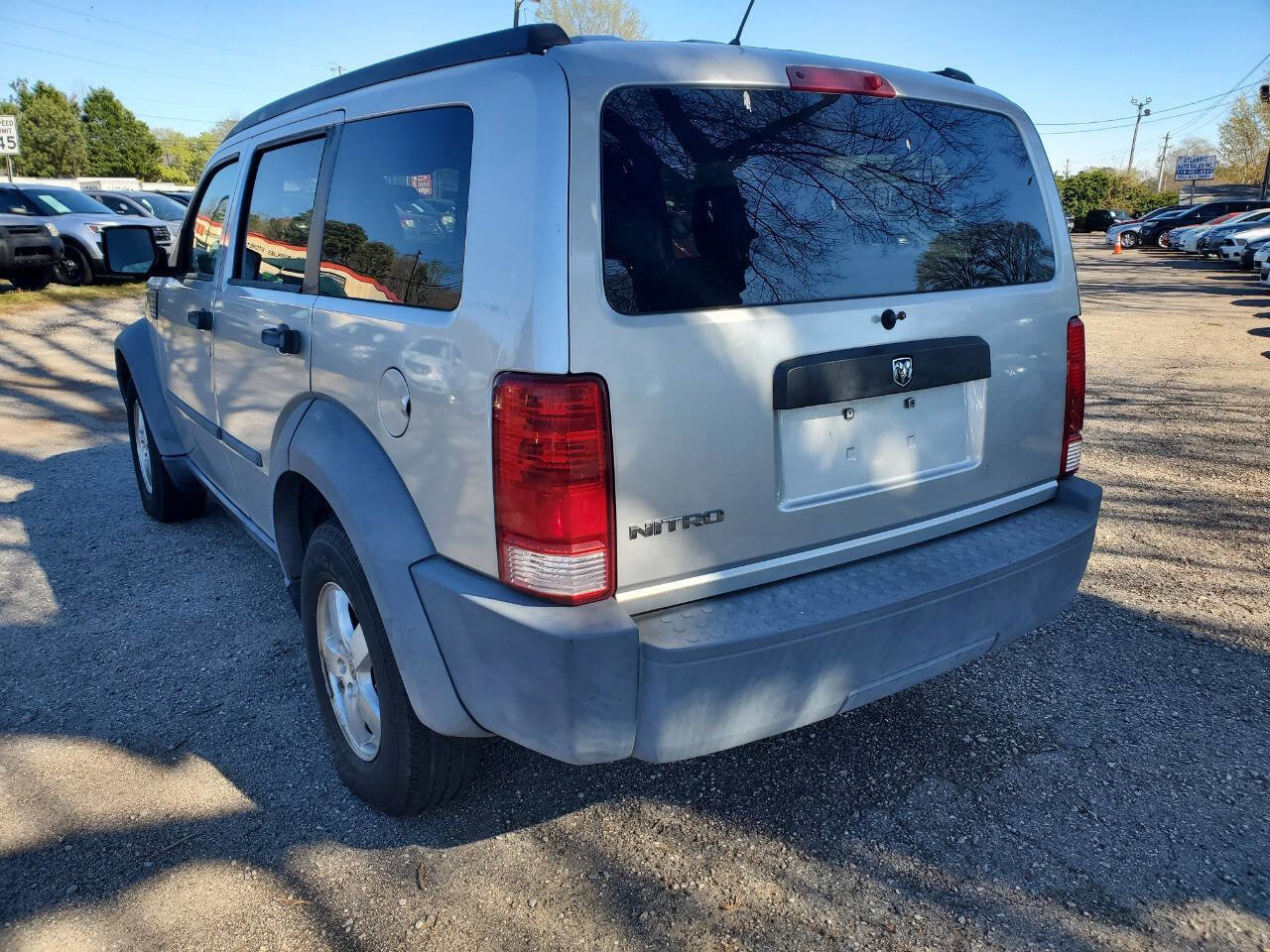 Used 2007 Dodge Nitro SXT image 5
