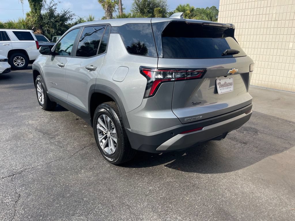 Used 2026 Chevrolet Equinox LT FWD image 3