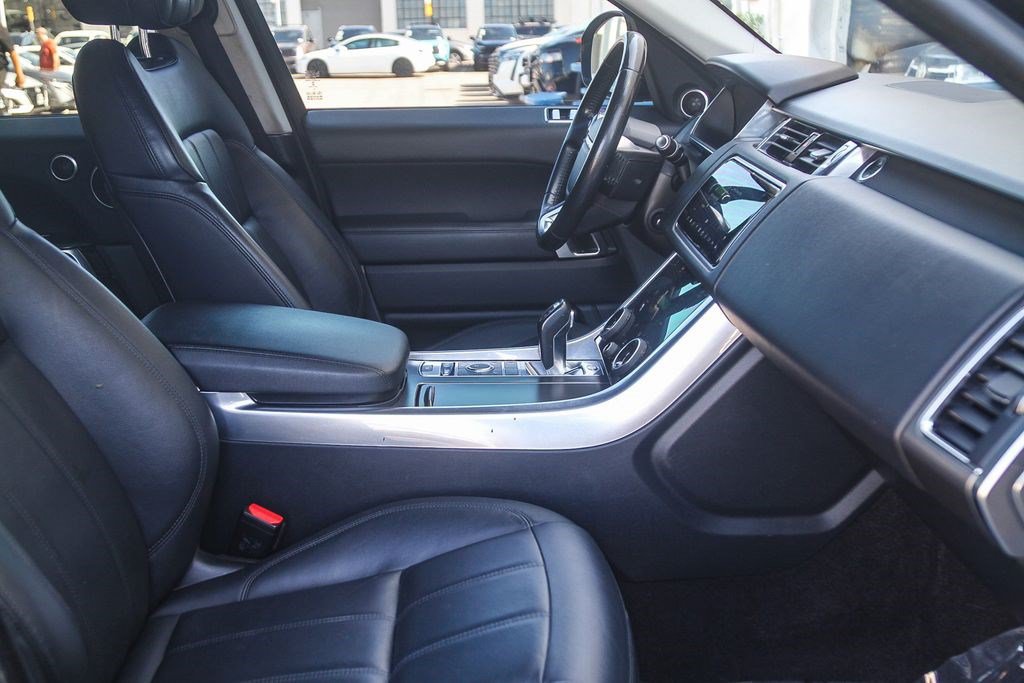 Used 2021 Land Rover Range Rover Sport SE AWD/4WD image 14