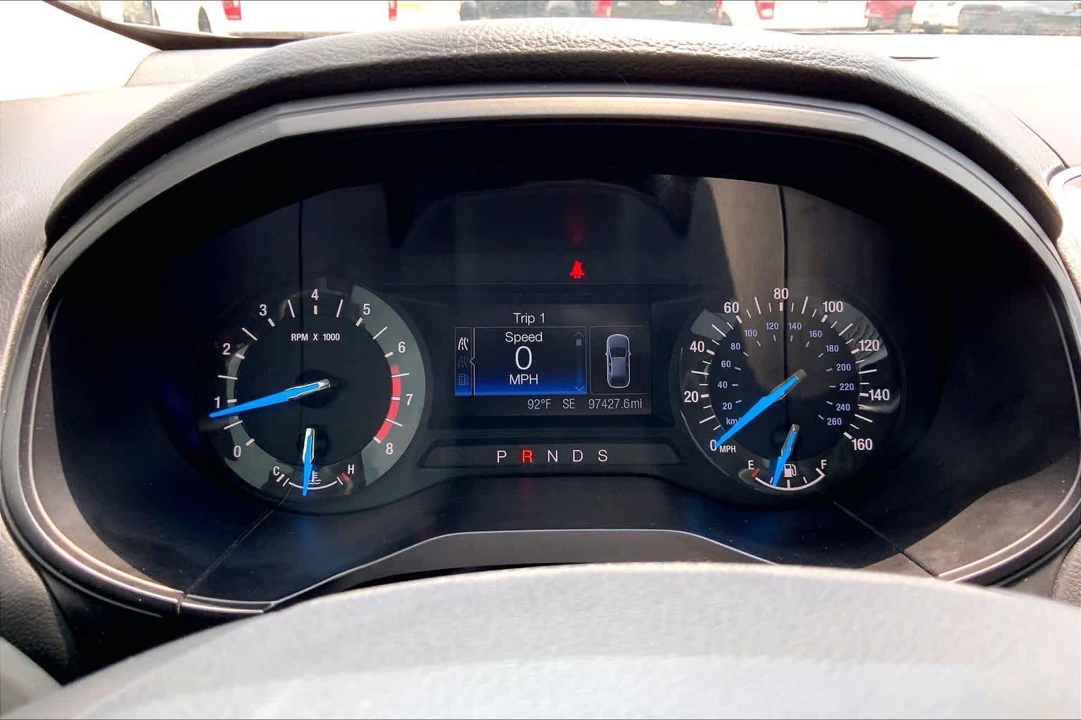 Used 2018 Ford Edge SE FWD image 25
