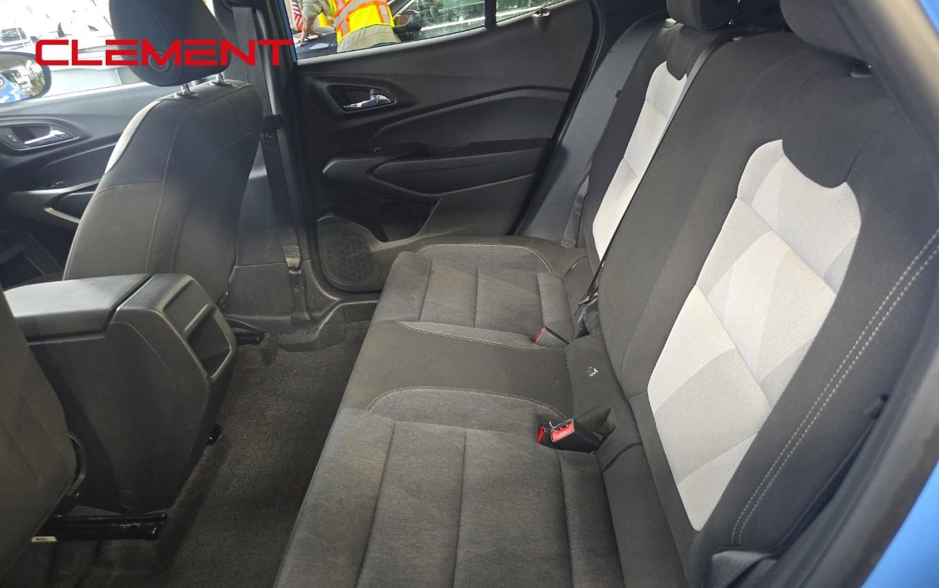 Used 2024 Chevrolet Trax RS image 4