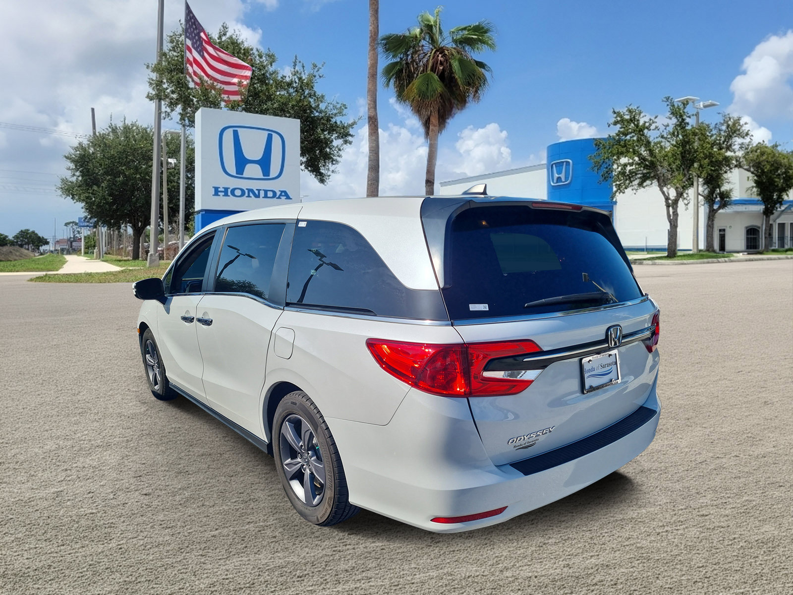 Used 2023 Honda Odyssey EX image 5