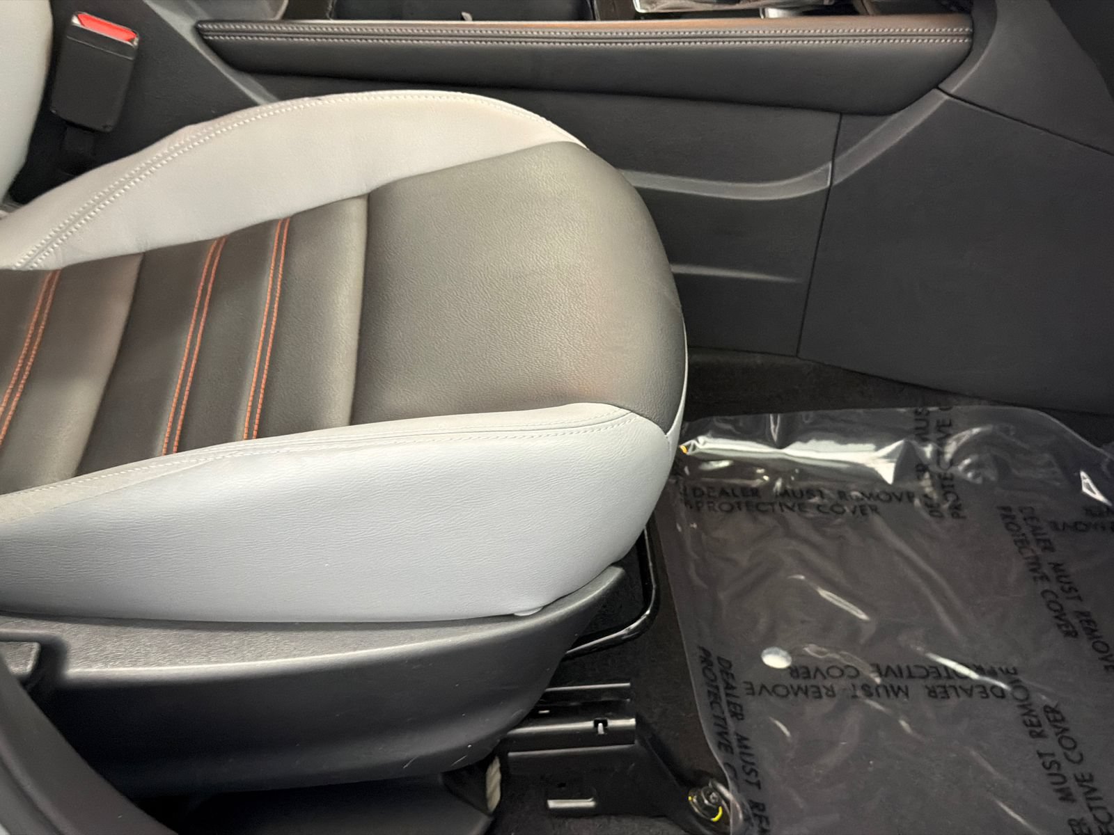 Used 2021 Nissan Kicks SR w/ SR Premium Package FWD image 12
