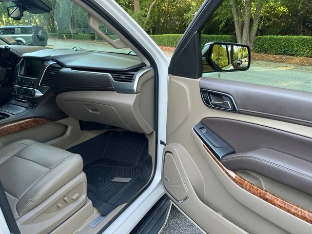 Used 2018 Chevrolet Suburban Premier AWD/4WD image 10