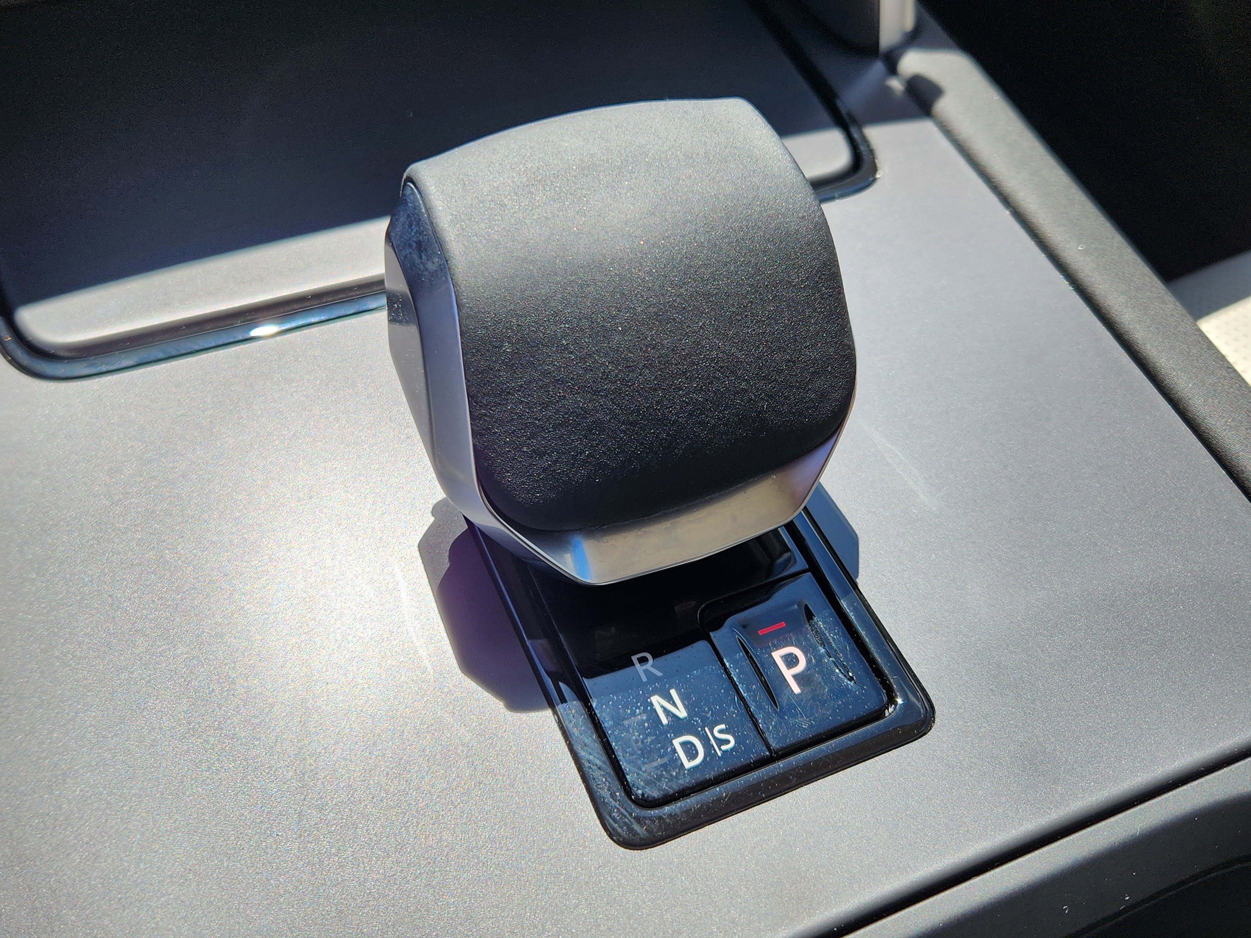 Certified 2025 Land Rover Discovery Sport S image 21