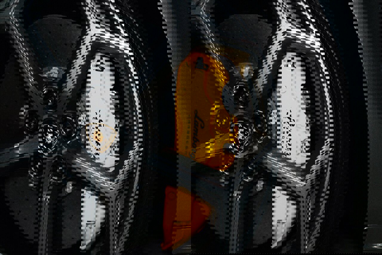 Used 2023 Lamborghini Huracan EVO image 36