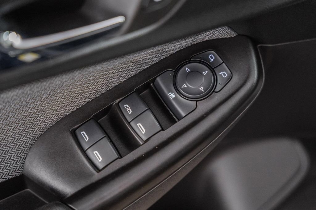 Used 2023 Chevrolet TrailBlazer LT w/ Convenience Package image 38