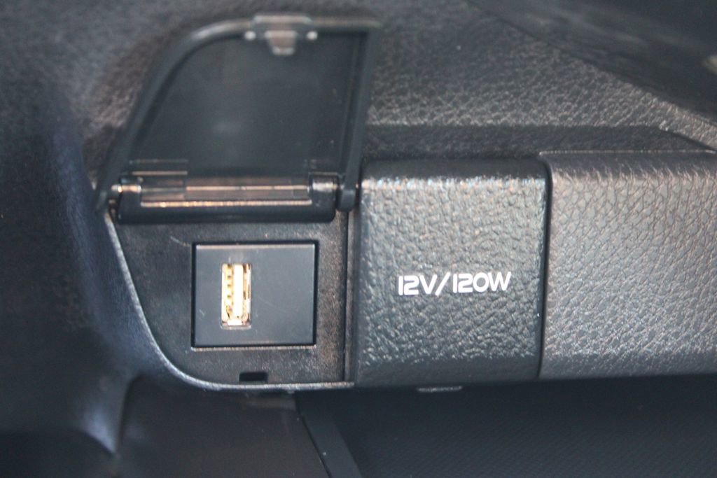 Used 2024 Toyota Camry SE image 20