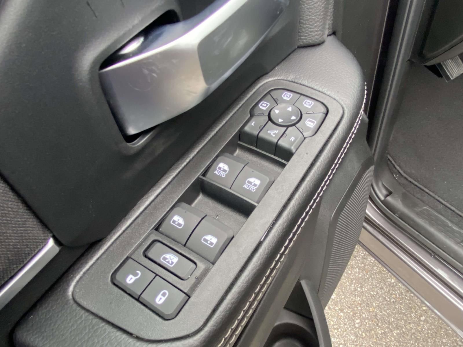 New 2026 RAM 3500 Big Horn image 18