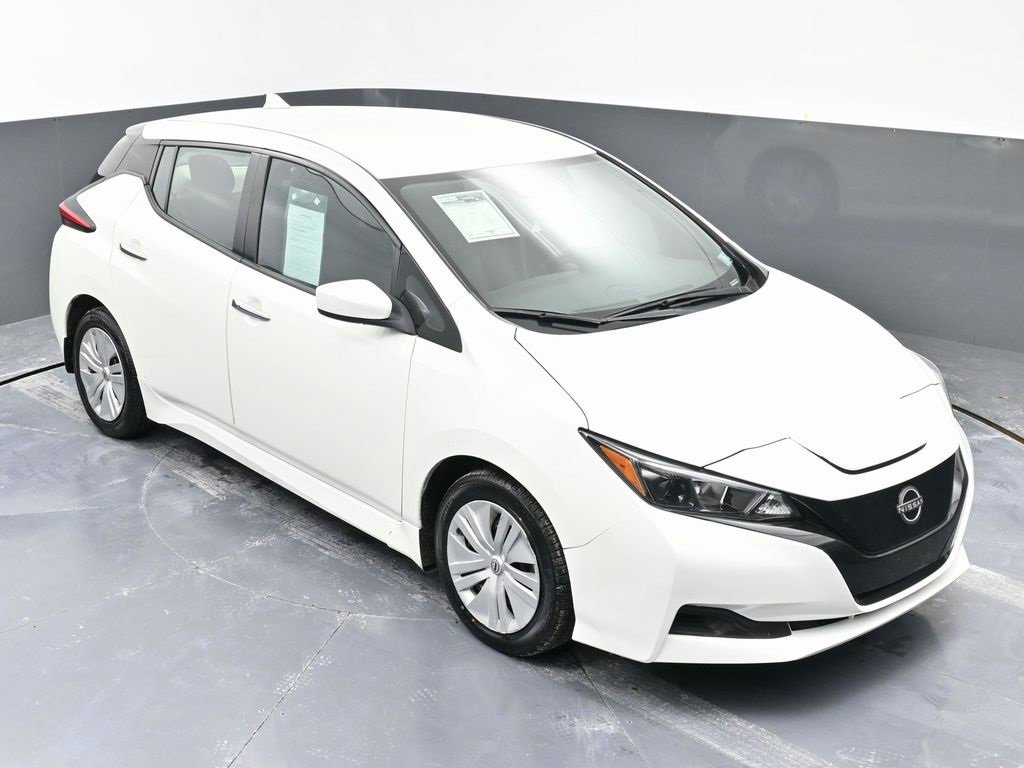 Used 2023 Nissan Leaf S image 40