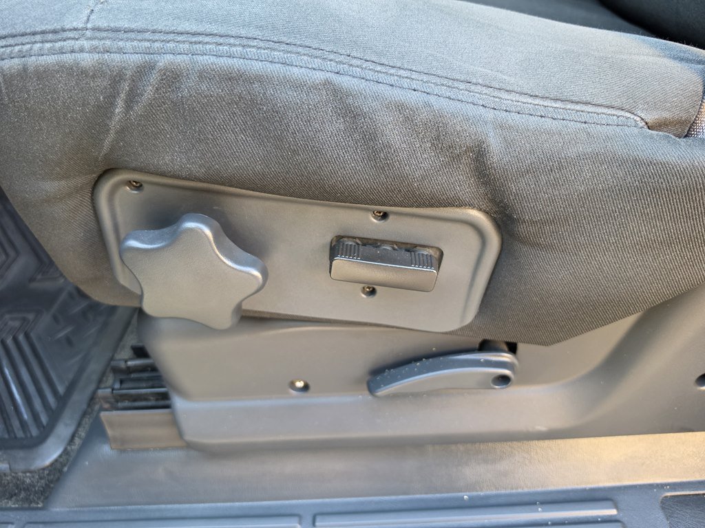 Used 2002 Chevrolet Avalanche 2500 RWD image 34