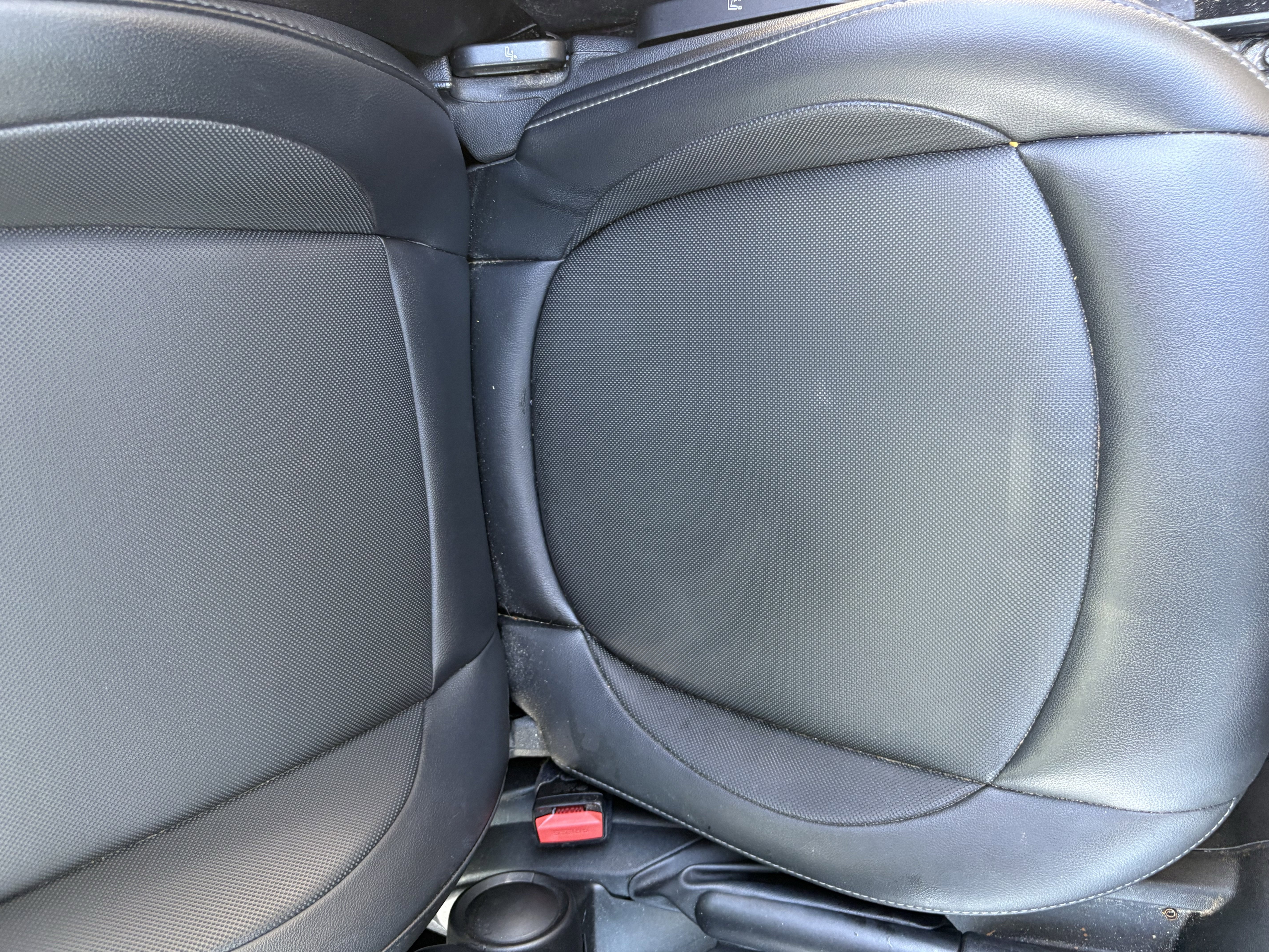 Used 2018 MINI Cooper 4-Door Hardtop image 10