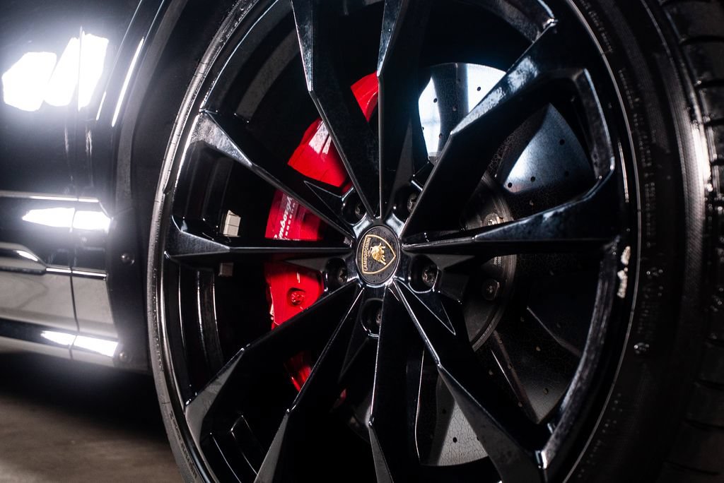 Used 2022 Lamborghini Urus AWD/4WD image 13