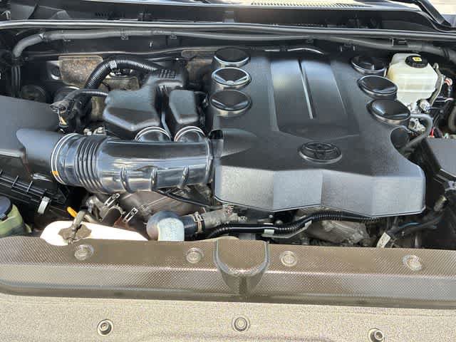 Used 2021 Toyota 4Runner TRD Off-Road AWD/4WD image 17