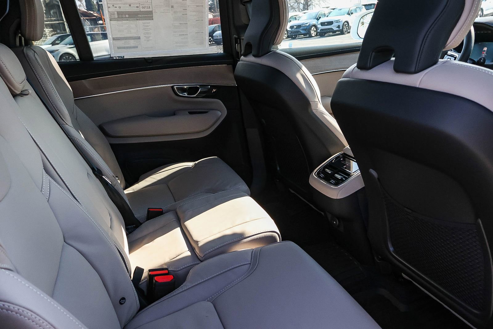 New 2026 Volvo XC90 B6 Ultra w/ Protection Package image 20