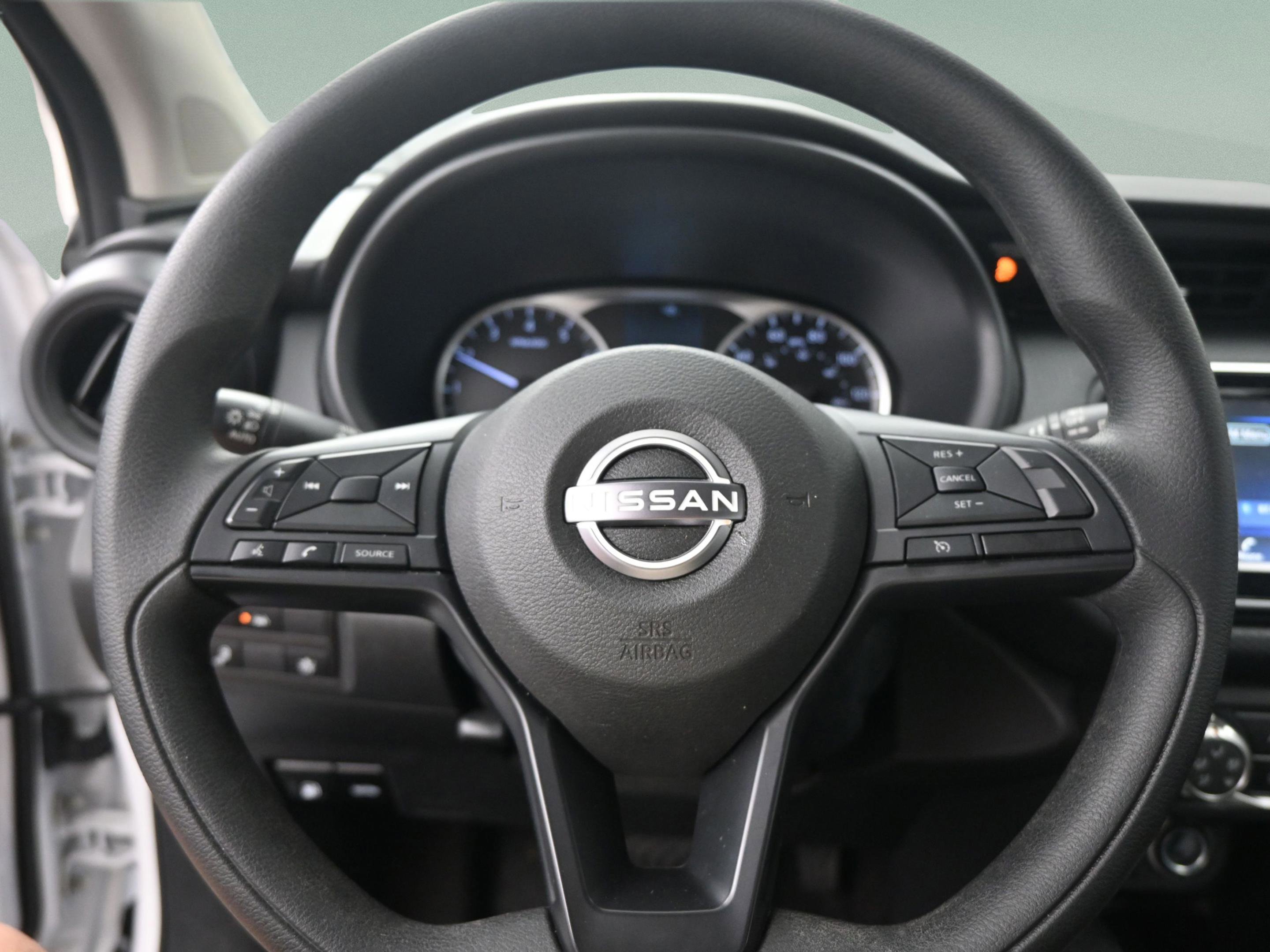 Used 2025 Nissan Kicks Play S image 27