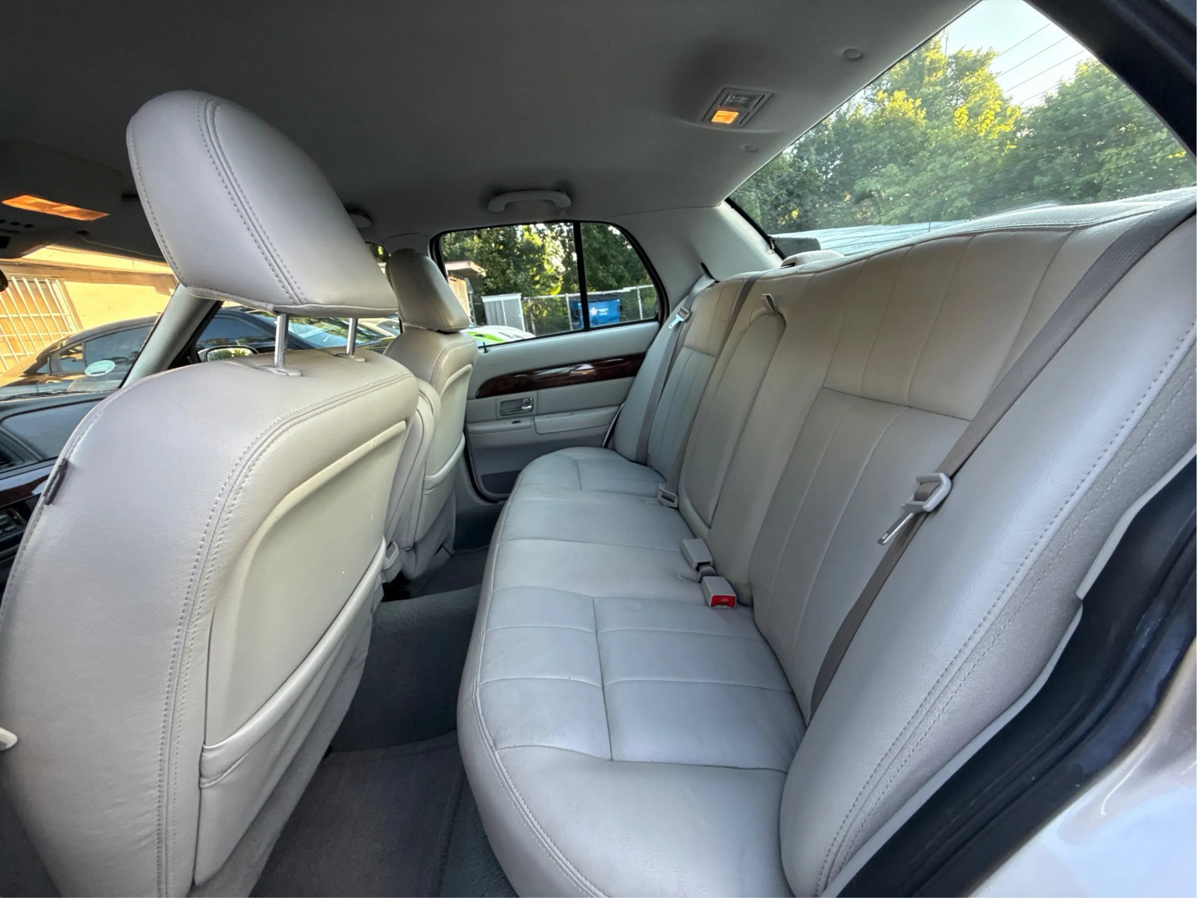 Used 2005 Mercury Grand Marquis LS RWD image 12