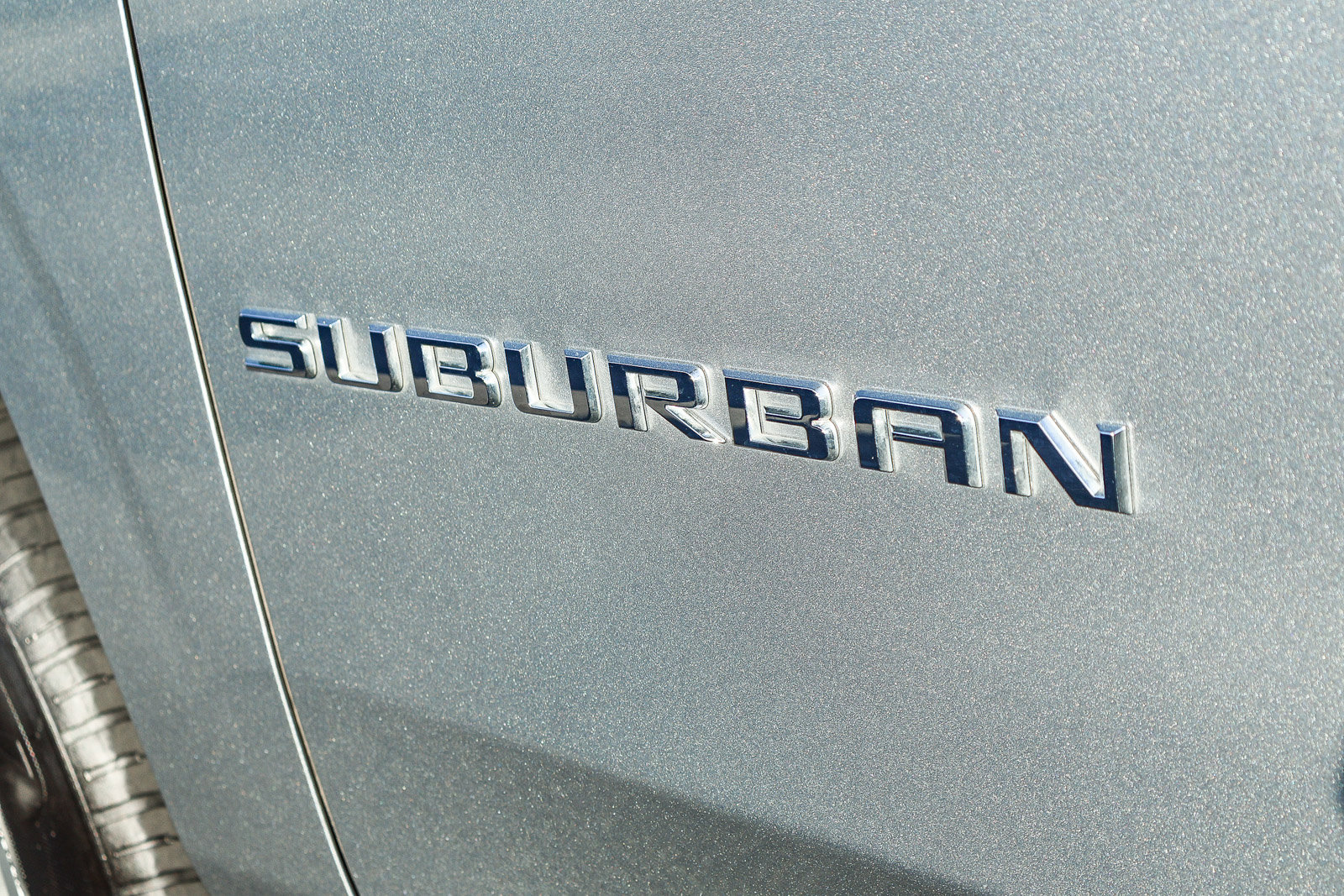 Used 2024 Chevrolet Suburban LT image 28